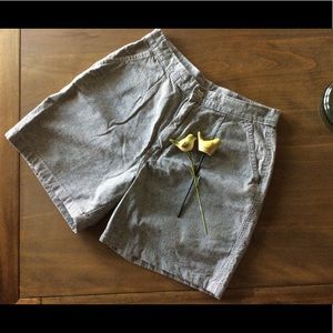 VF Jeanswear Black Hounstooth shorts Sz 10